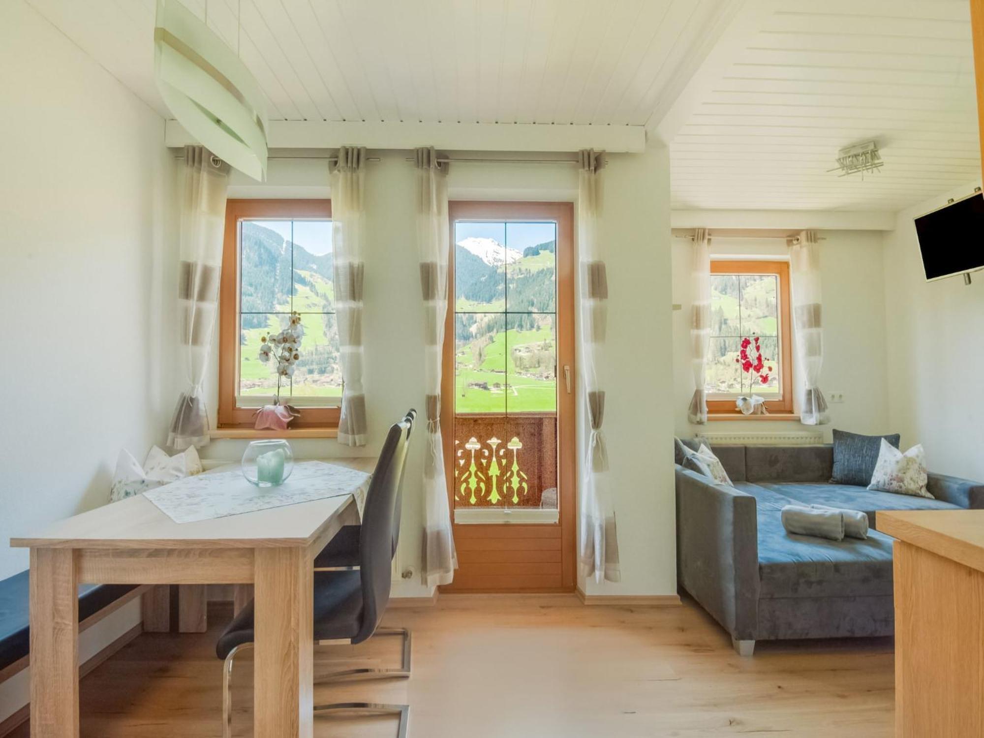 Apartment With Panoramic View 람자우 임 질러탈 외부 사진